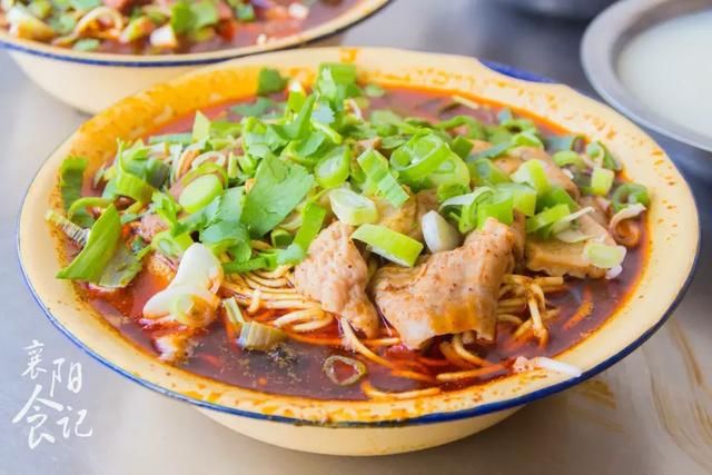 老襄阳人十口相传的面馆,是深夜吃货们的宵夜