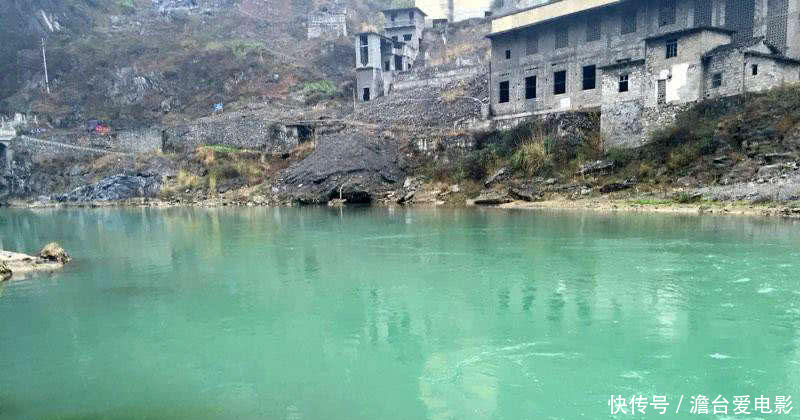 南山区溪流里有一种清波鱼,吸引着喜欢盘车钓