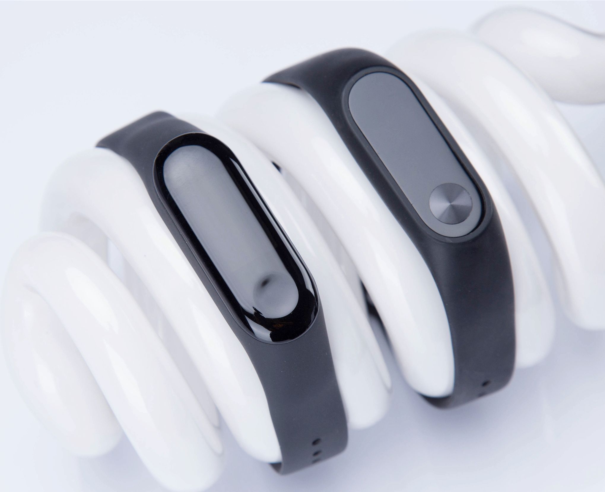 爆品!小米手环3开售17天出货破百万