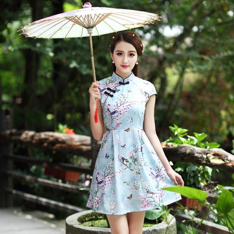 刺绣改良旗袍裙,用高贵、大气、从容、端庄来