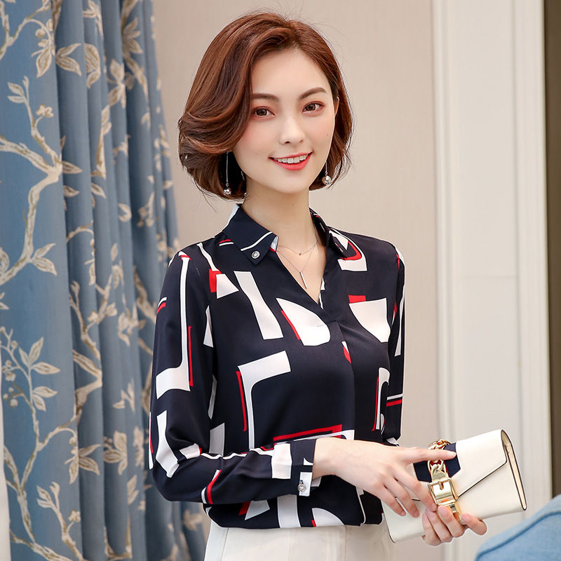 春季穿多怕热,穿少怕冷!30岁老婆备了早春新款