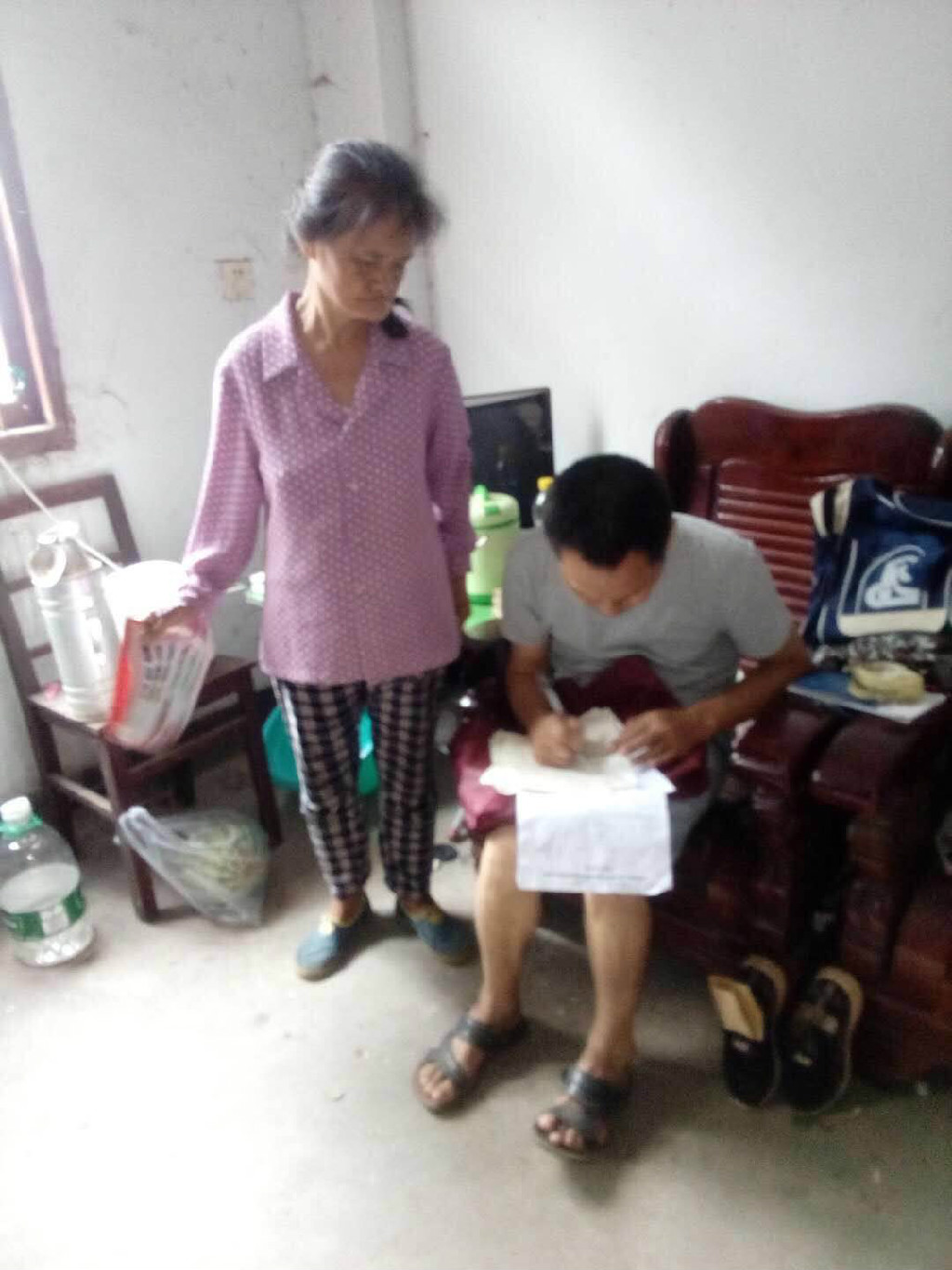 我县开展残疾人信息数据动态更新入户调查