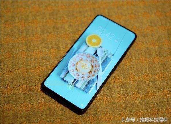 小米8和vivoNEX已经满月,看看第一批用户怎么