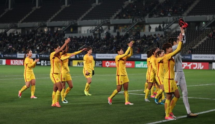 韩乔生:国足用东亚杯历史最差战绩告别2017 里