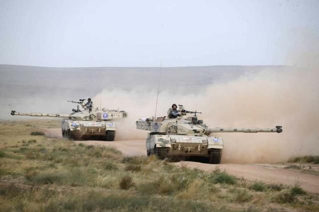 朱日和草原狼,中国第一蓝军臂章曝光,红军为何