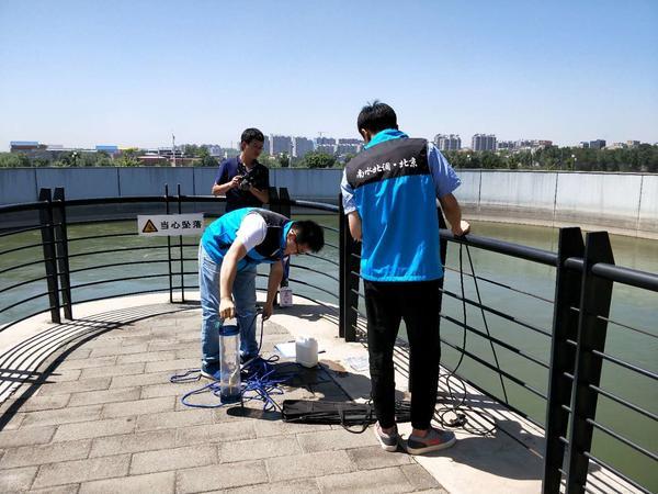 【水到渠成共发展】小鱼变身“水质检测员” 监测进京水质 半个月换岗一次 【水到渠成共发展】小鱼变身“水质检测员” 监测进京水质 半个月换岗一次