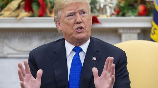 政府关门后特朗普取消圣诞度假:就呆在白宫了