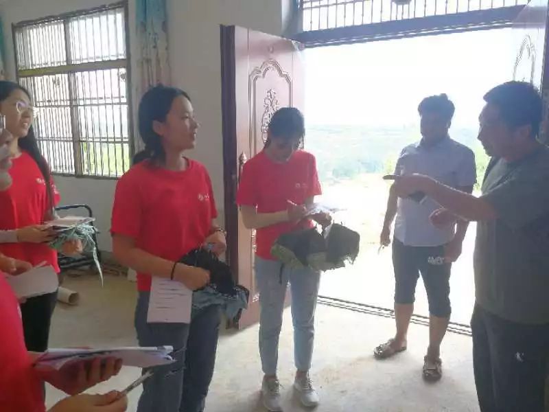 离,精准扶贫暖人心实践团走进寨子岭村感悟精