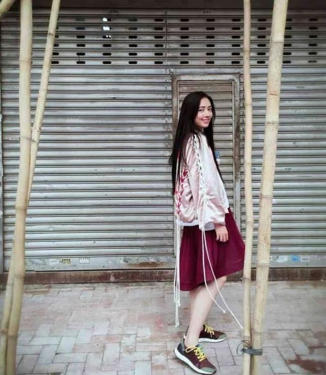 郭碧婷采访视频中惊现猪鼻子!这还是那个国