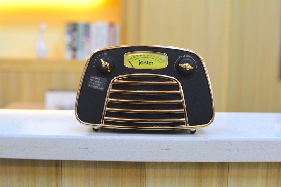 尊特M3复古蓝牙收音机开箱评测:不落幕的时尚