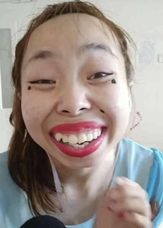 快手网红放飞自我!直播喝敌敌畏,花样作死