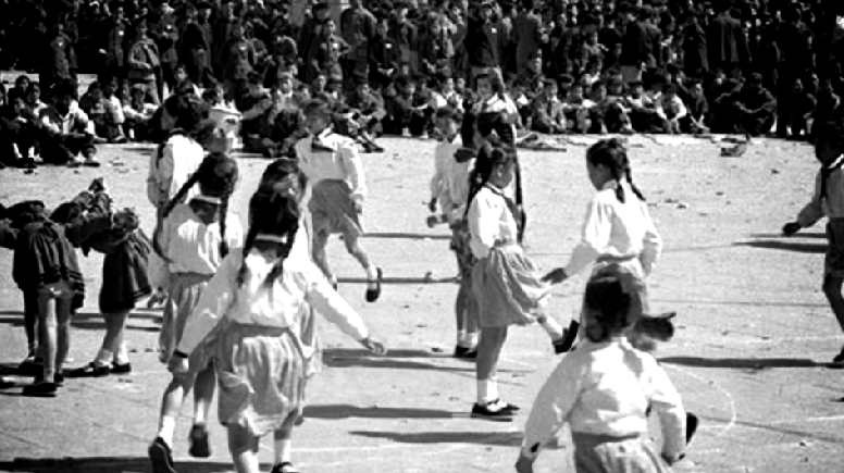 《国家相册》: 儿时的游戏 《国家相册》: 儿时的游戏