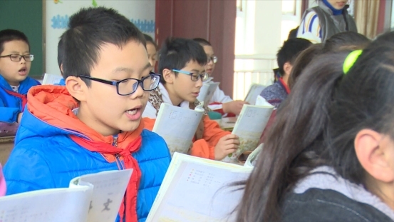 “万物美好,我在中央” ,励志少年成为学子榜样 “万物美好,我在中央” ,励志少年成为学子榜样