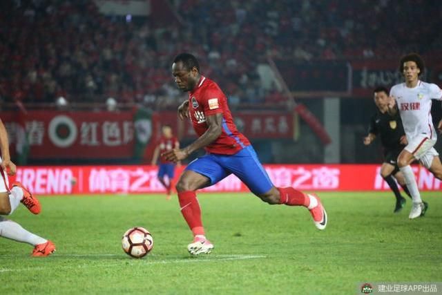 河南建业新赛季继续启用外援后卫 新援将在韩