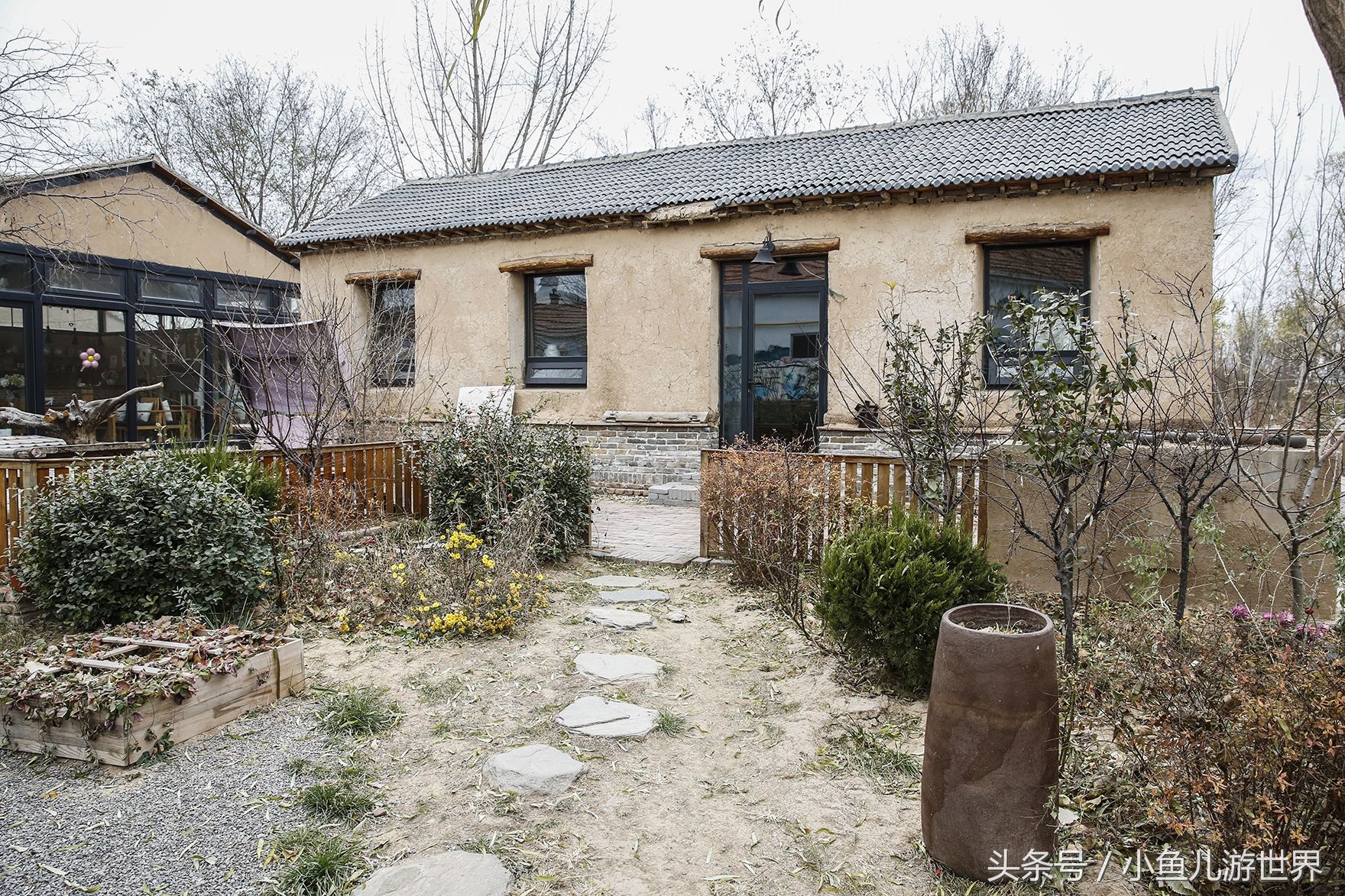 农村装上了天然气,60年前的土房子住一晚388