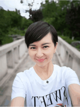 照曝光 年近五旬宛如少女 丈夫是身价最高前国足