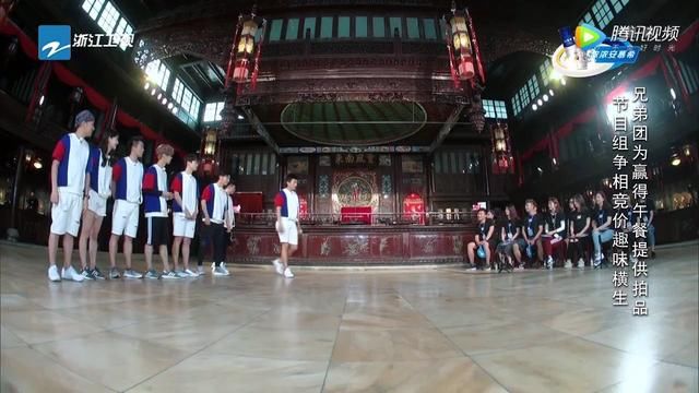 《奔跑吧》第2季收官前战,节目组工作人员全体