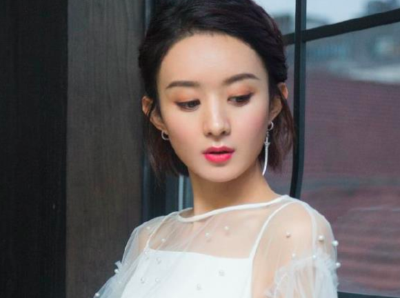 知情人爆赵丽颖下月剖腹产生男孩 豪华产房一