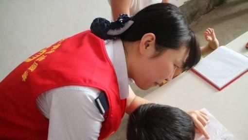 固始收费站开展关爱留守儿童志愿者活动