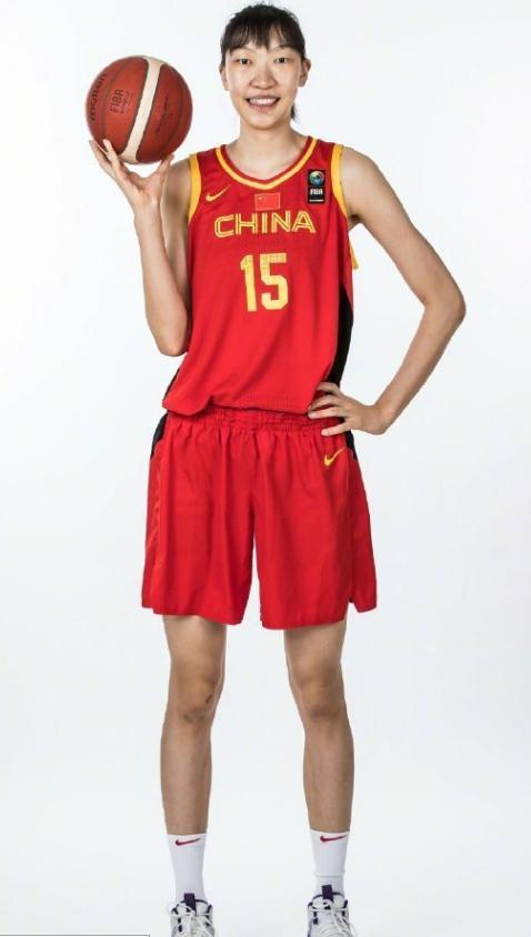 女篮队员韩旭发文庆祝胜利 晒表情包公开表白肖战(图6) 女篮队员韩旭发文庆祝胜利 晒表情包公开表白肖战(图6)