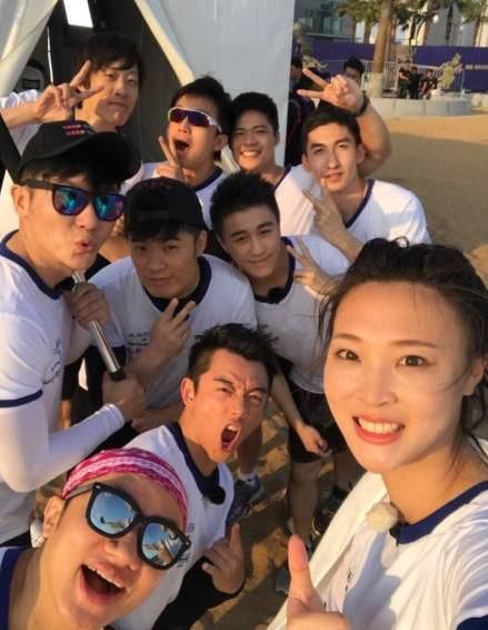 武大靖录跑男颜值不输明星,苏炳添与郑恺展开