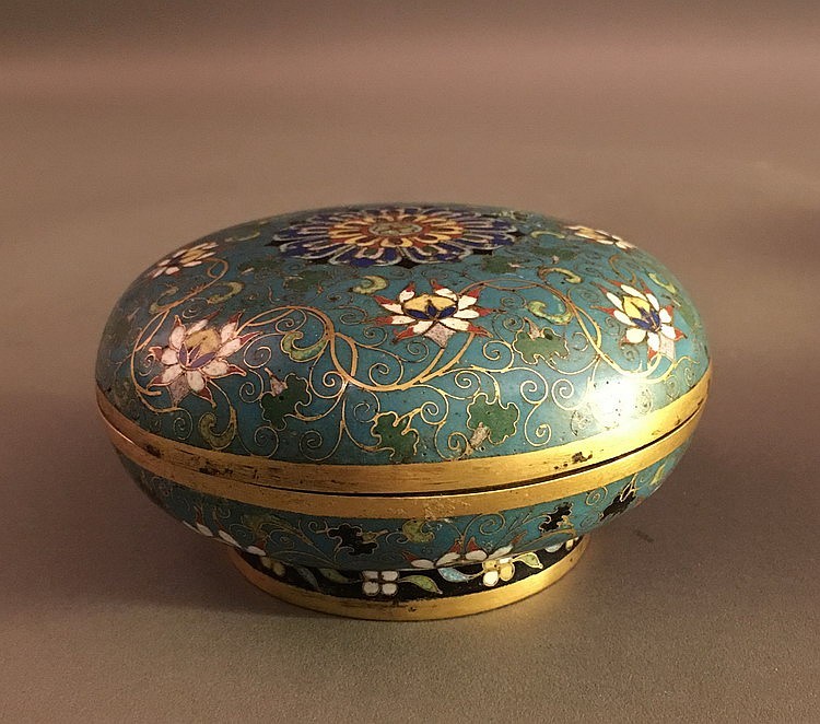 青娥红粉妆 ：古代胭脂盒展