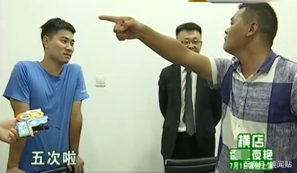 奔驰车主大闹4S店,怒要退车,男子:不说实话,出