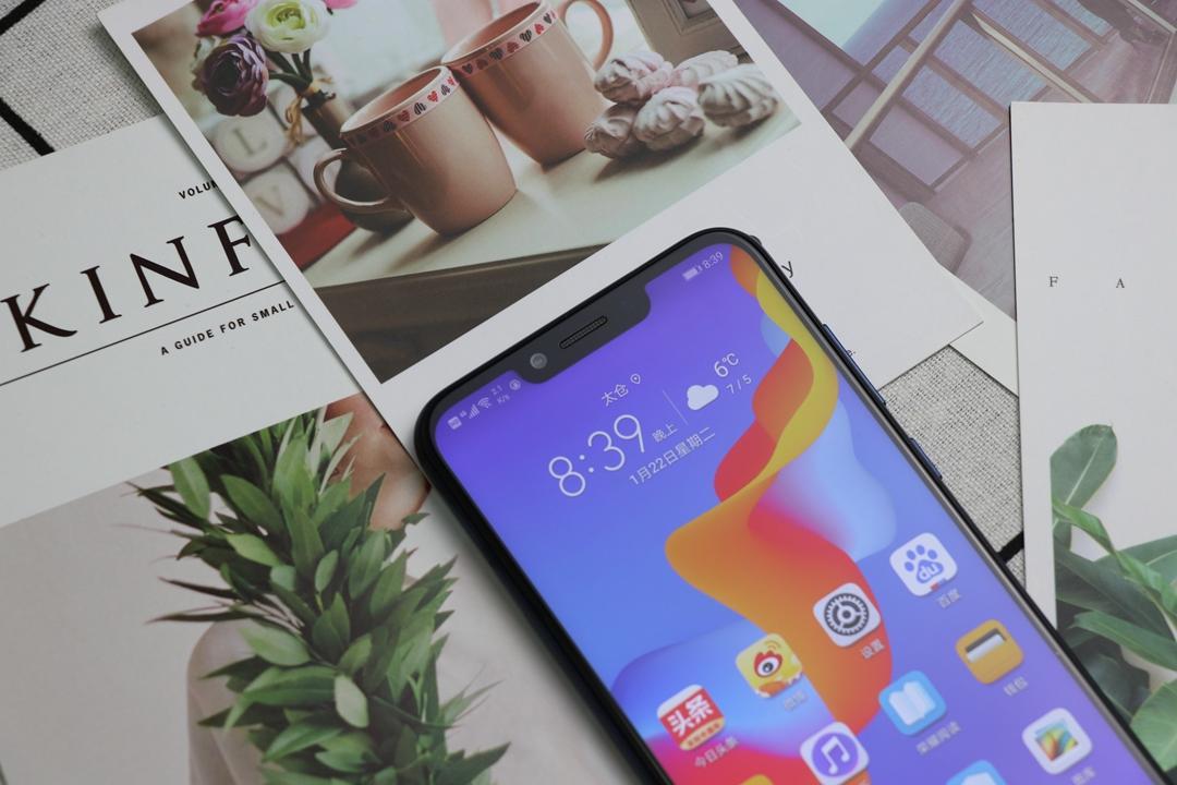 一天后的直观感受,荣耀Play作为中端机型的外