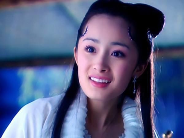 19岁杨幂出演最美的聂小倩剧照,灵气十足,宛若