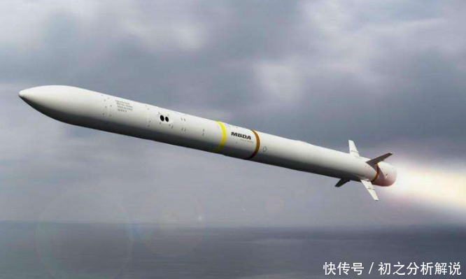 为什么导弹能击中飞得快的飞机,却无法击中跑