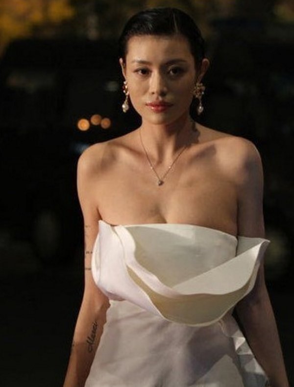 其貌不扬的汪峰到底有什么过人之处?居然娶了