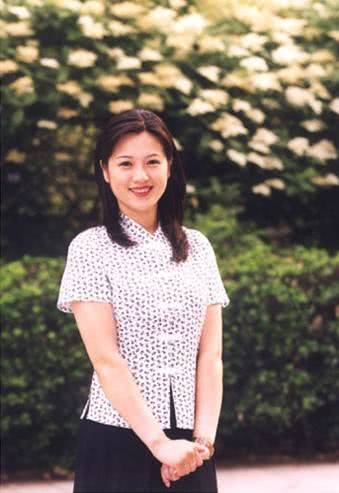 实拍朱军老搭档王欢去世,崔永元惋惜悼念,撒贝