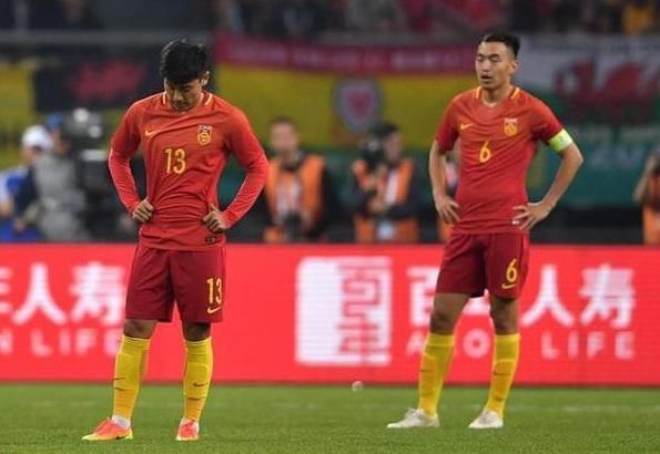 冯潇霆首谈散步:截图太片面,不全是自己的问