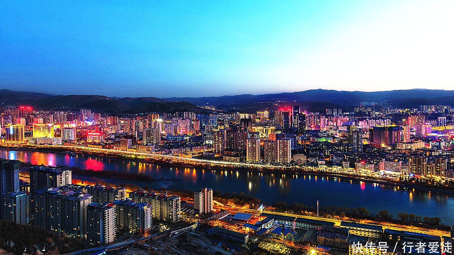 甘肃最挤的州市,比兰州 临夏还挤,经济实力却和