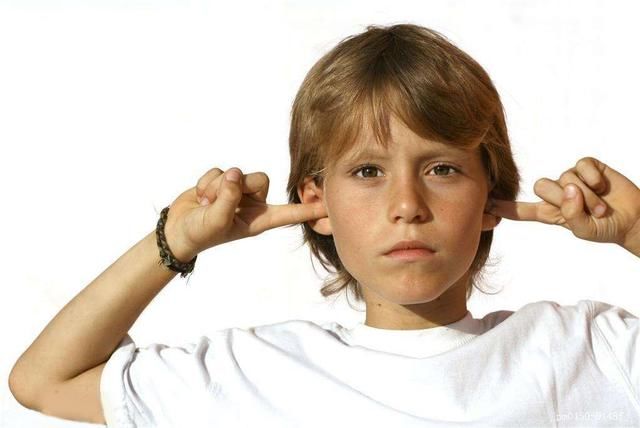 对于6-8岁处于叛逆期的孩子,家长的这些行为是