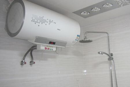 电热水器和煤气热水器哪个好?电热水器什么牌