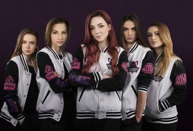 俄罗斯女子战队打职业惨败,看见妹子的双手网友懂了,难怪会输