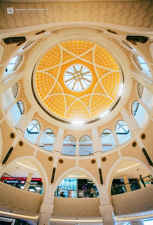 世界第一大的迪拜购物中心,200个足球场大小,