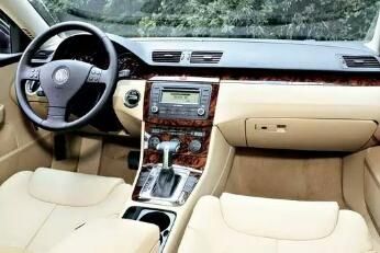 2017大众迈腾销量吊打凯美瑞,是什么让凯美瑞