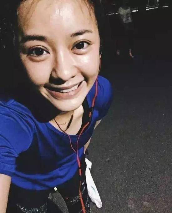 陈意涵眼袋鱼尾纹齐上阵真的老了?网友:有氧运动做太多了