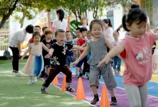 四五岁就懂核反应堆?外媒称中国牛娃简历折