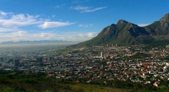 此国对各国提高了签证难度,但是为照顾中国人