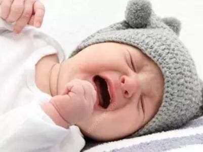 宝宝刚出生的时候,为什么要哭一次呢?原因很多