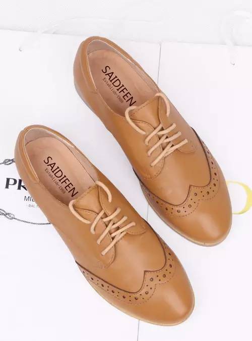 一篇文章告诉你:什么是马丁靴、切尔西靴、布