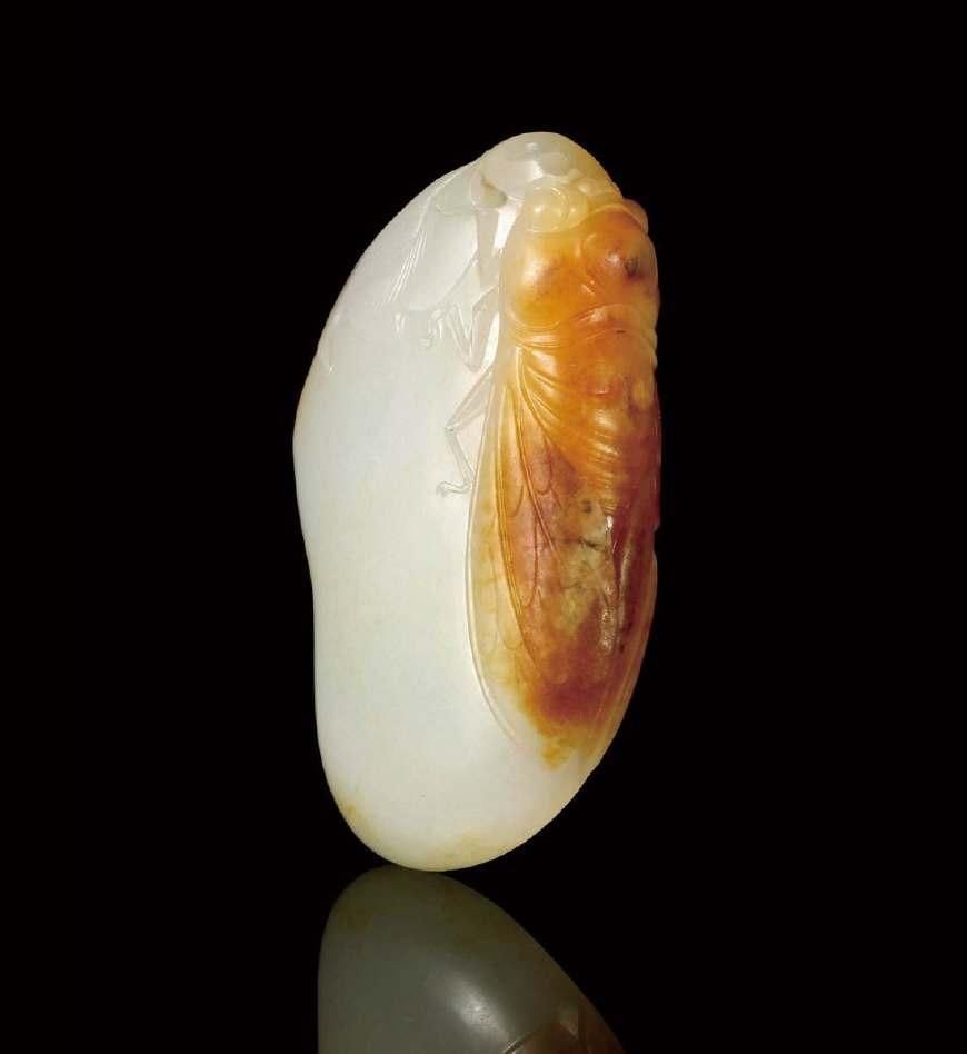 这位维吾尔族人在昆仑山打猎,打中一只黄羊,发