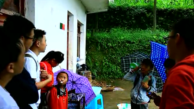 节目形态创新奖:贵州老水:一份特殊的礼物 节目形态创新奖:贵州老水:一份特殊的礼物