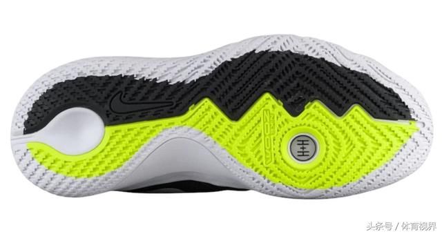 欧文支线签名球鞋迎来发售,与一代区别在哪里