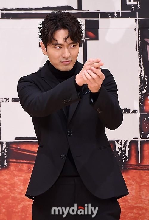 韩国艺人李振郁有望出演OCN电视剧 《Voice2