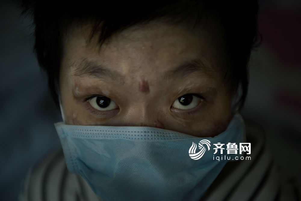 未来怎么办，命运的不公，让这个花季女孩一度陷入迷失。