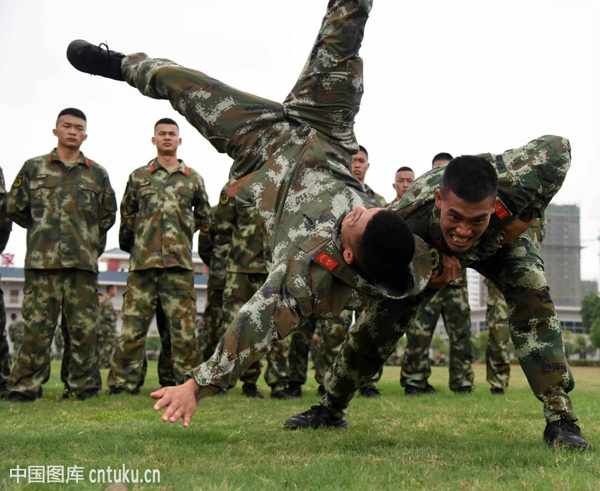 武警指挥权归中央军委领导 其实只有这个目的